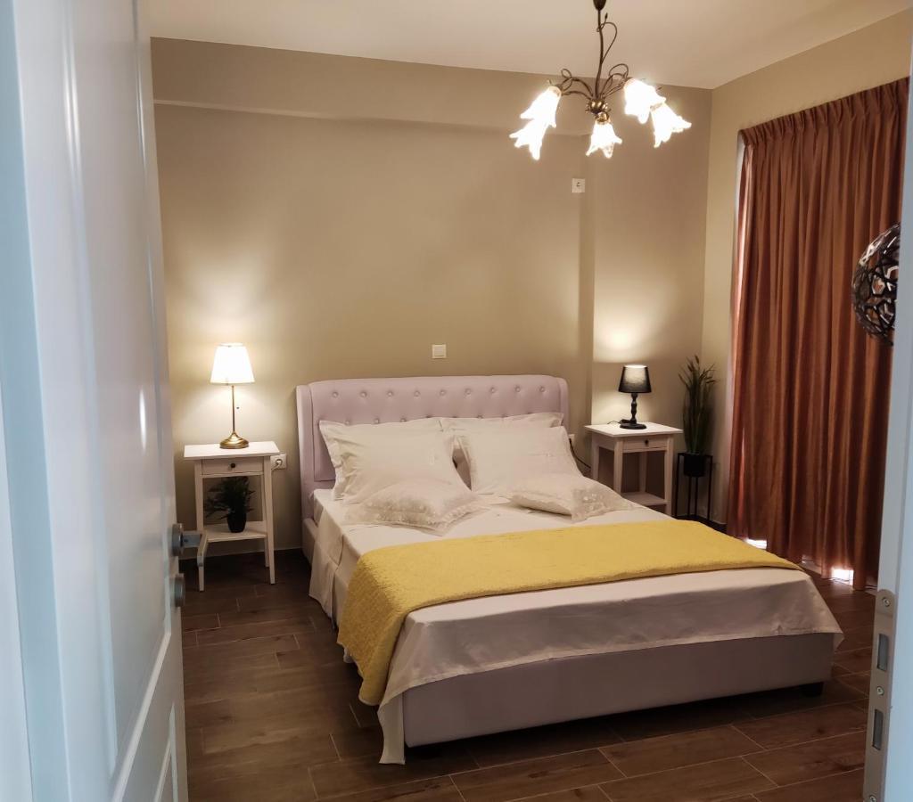 The Bright House A Two-storey Maisonette In *