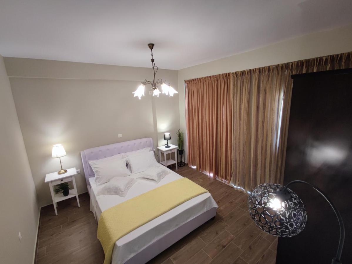 The Bright House A Two-storey Maisonette In * Loutraki (Corinthia)