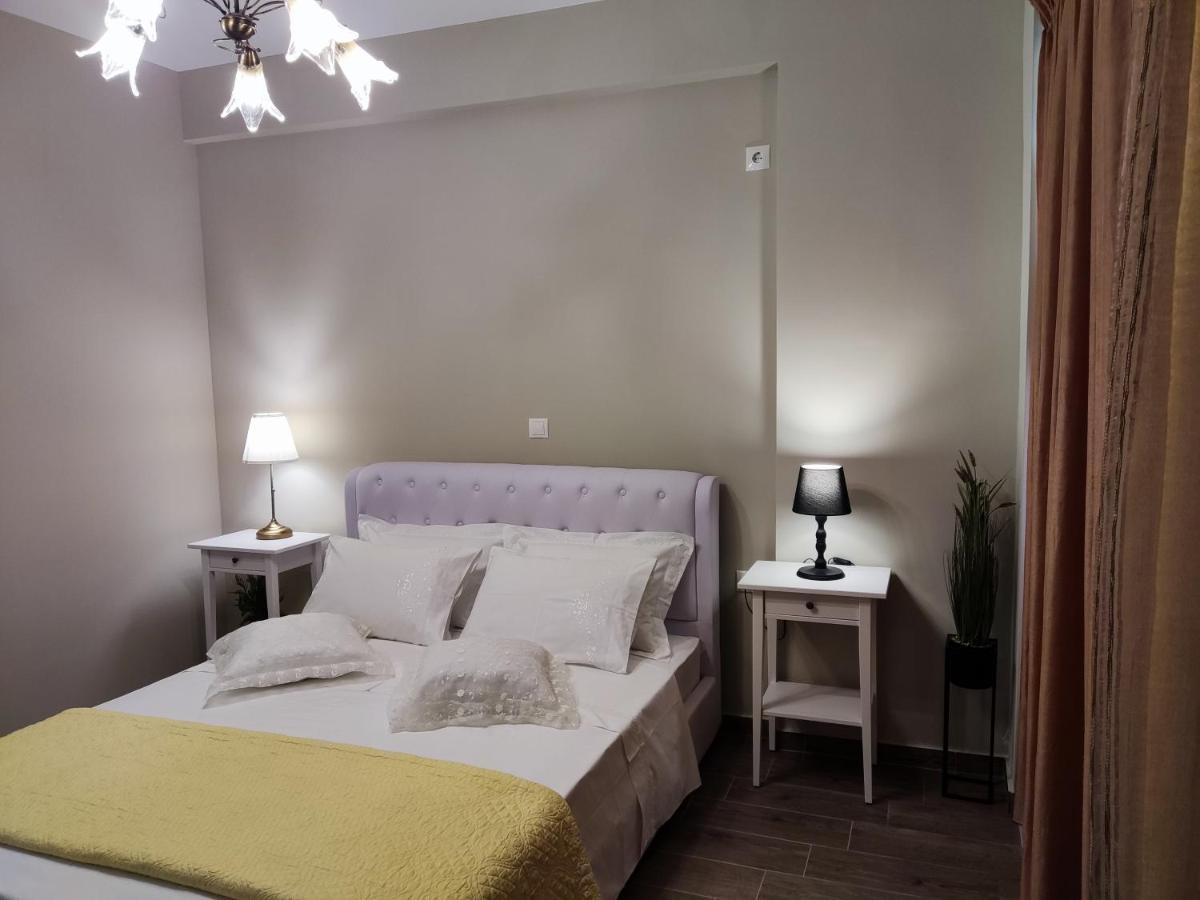 The Bright House A Two-storey Maisonette In * Loutraki (Corinthia)