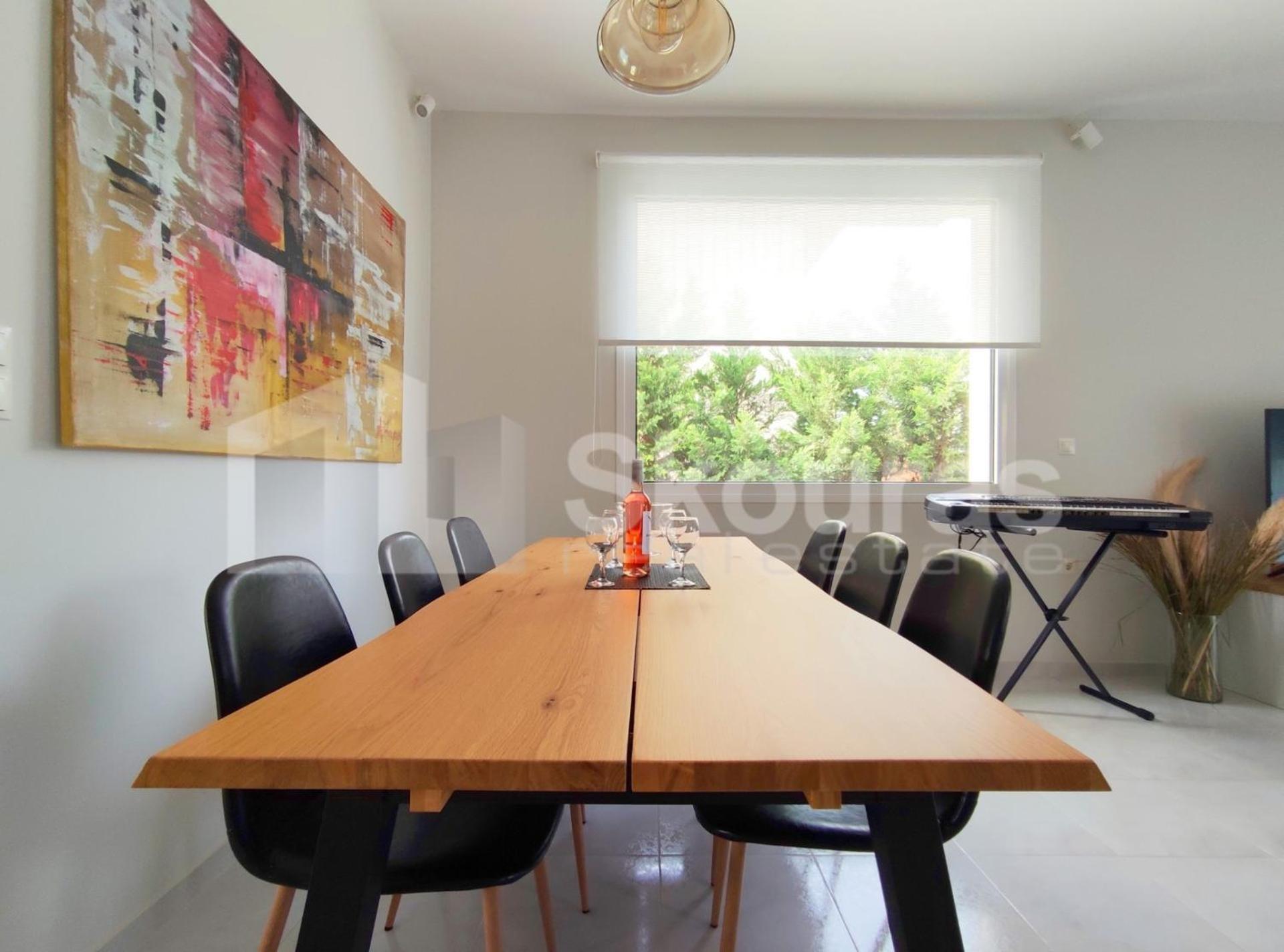 Villa The Bright House A Two-storey Maisonette In *